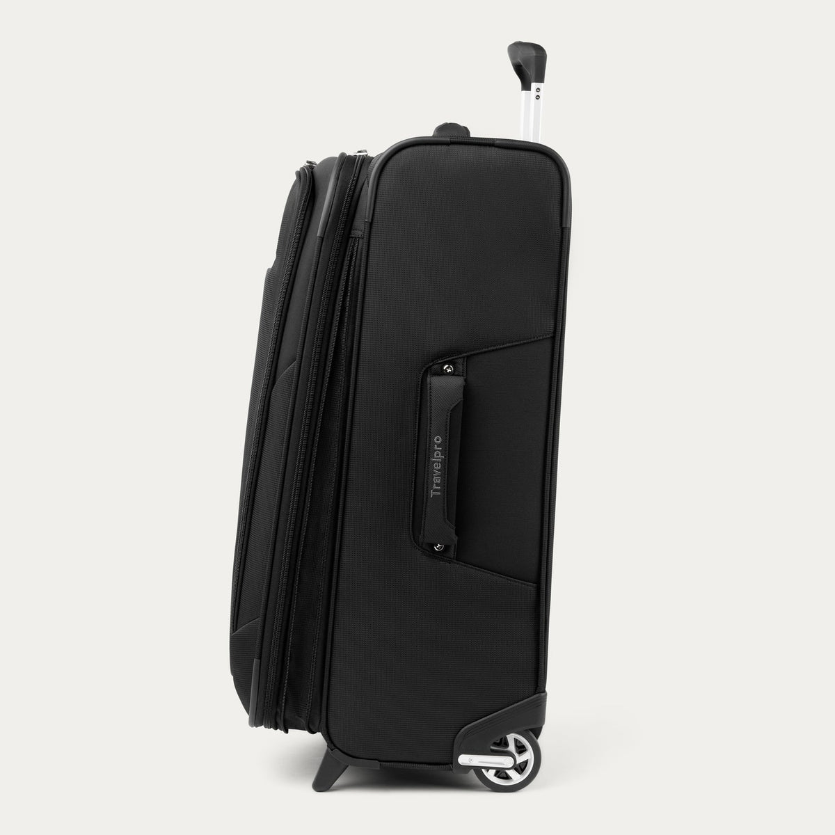 Travelpro Maxlite 5 Medium Check-In Rollaboard Luggage