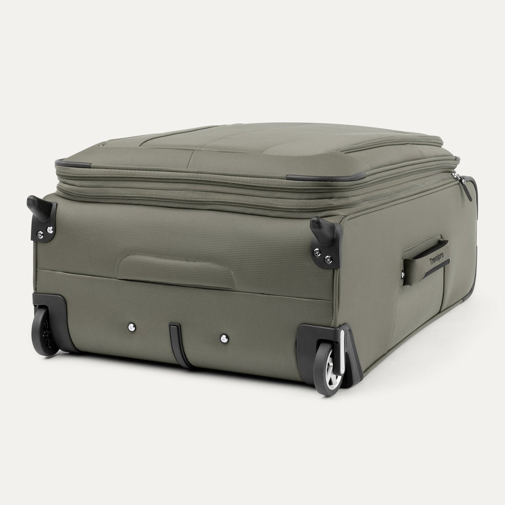 Travelpro Maxlite 5 Medium Check-In Rollaboard Luggage