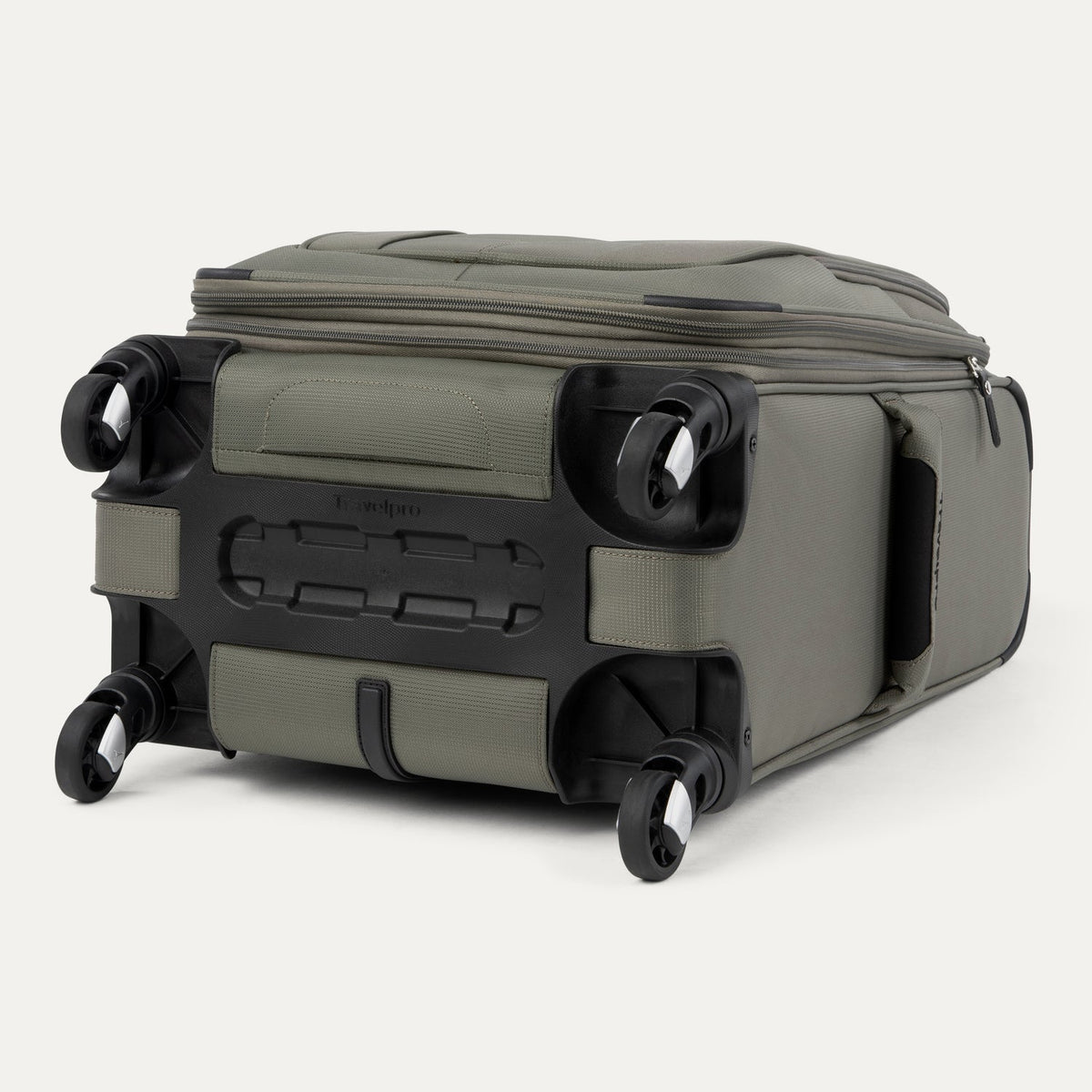 Travelpro Maxlite 5 Carry-On / Medium Check-In Luggage Set