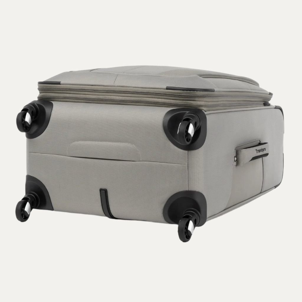 Travelpro Maxlite 5 Carry-On / Medium Check-In Luggage Set