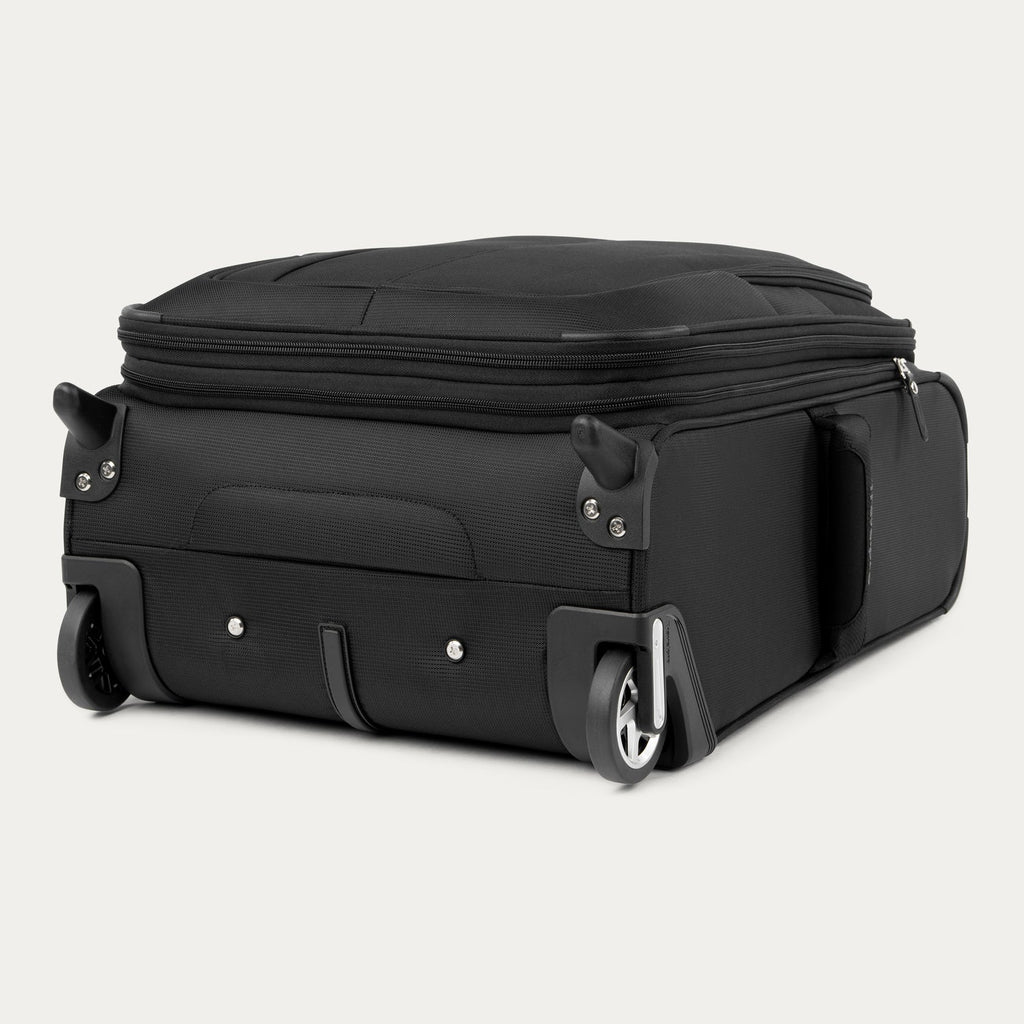 Travelpro Maxlite 5 International Carry-On Rollaboard Luggage