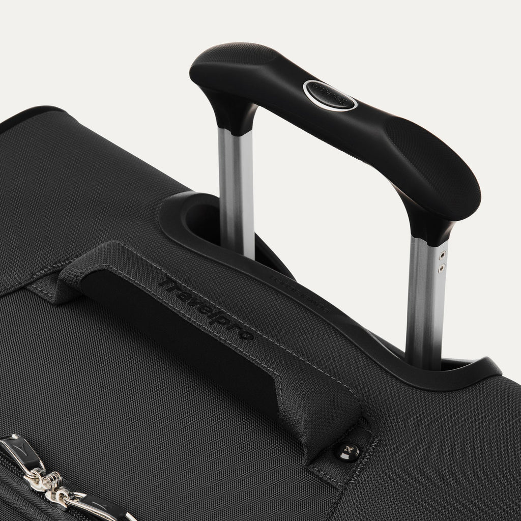 Travelpro Maxlite 5 Medium Check-In Spinner Luggage