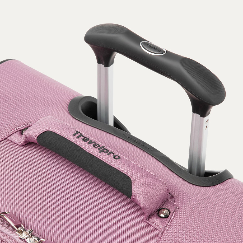 Travelpro Maxlite 5 Medium Check-In Spinner Luggage