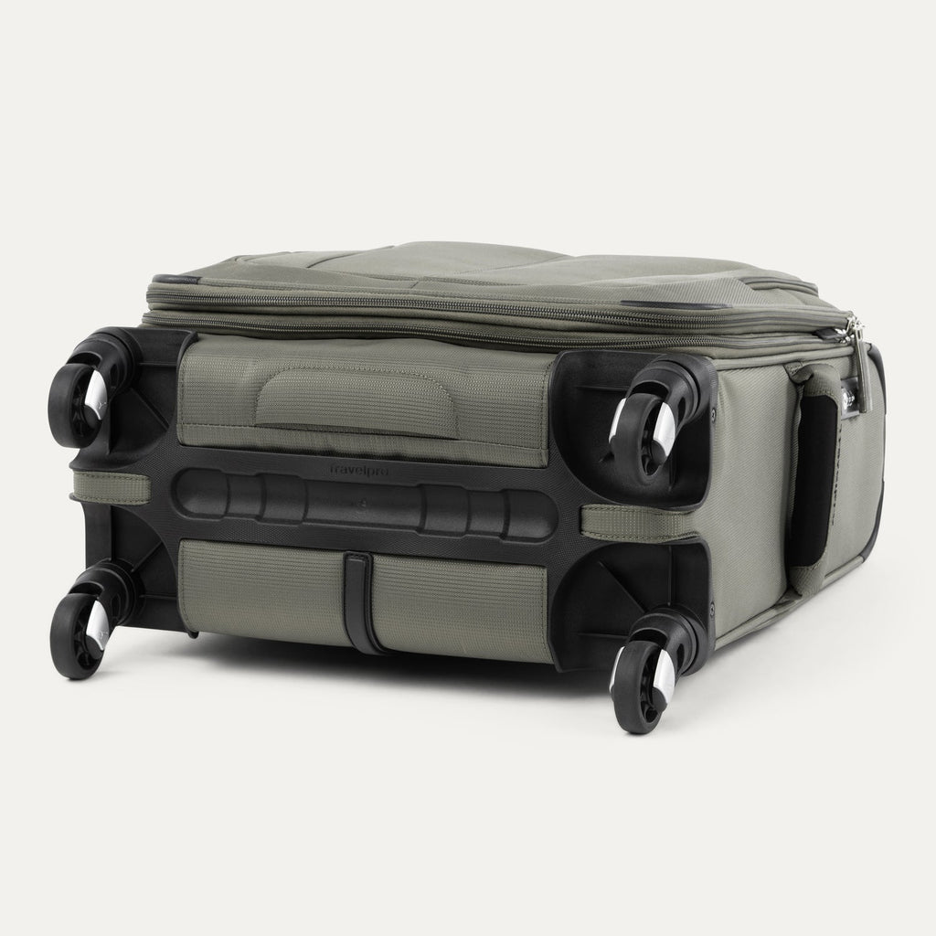 Travelpro Maxlite 5 International Carry-On Spinner Luggage