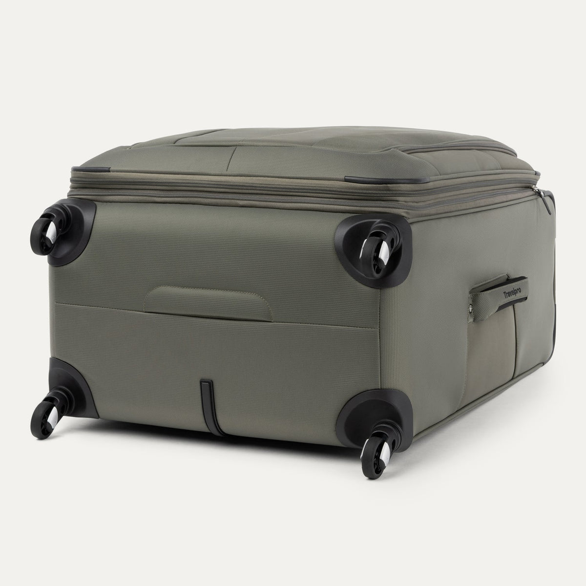Travelpro Maxlite 5 Large Check-In Spinner Luggage