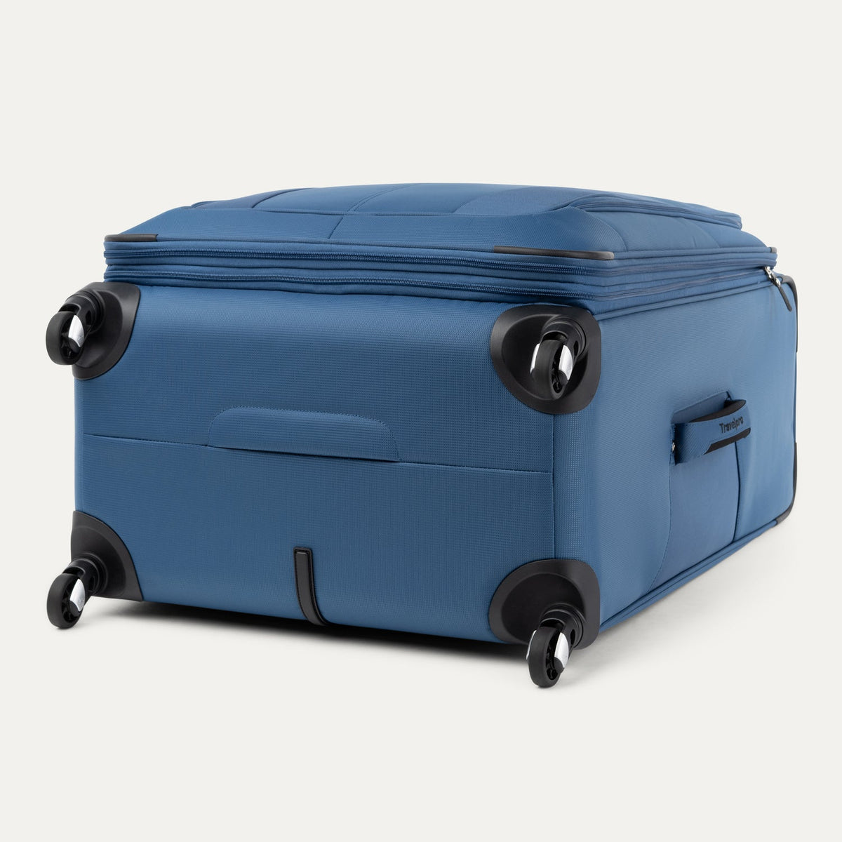 Travelpro Maxlite 5 Large Check-In Spinner Luggage