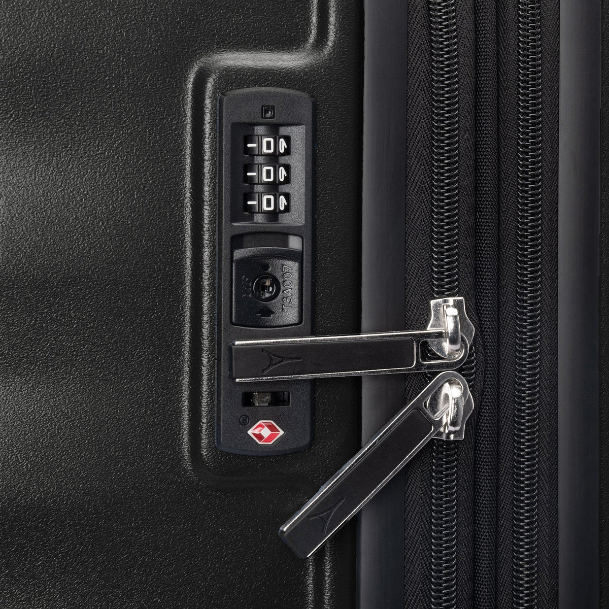 Travelpro Maxlite Air V2 Medium Check-In Hardside Spinner Luggage