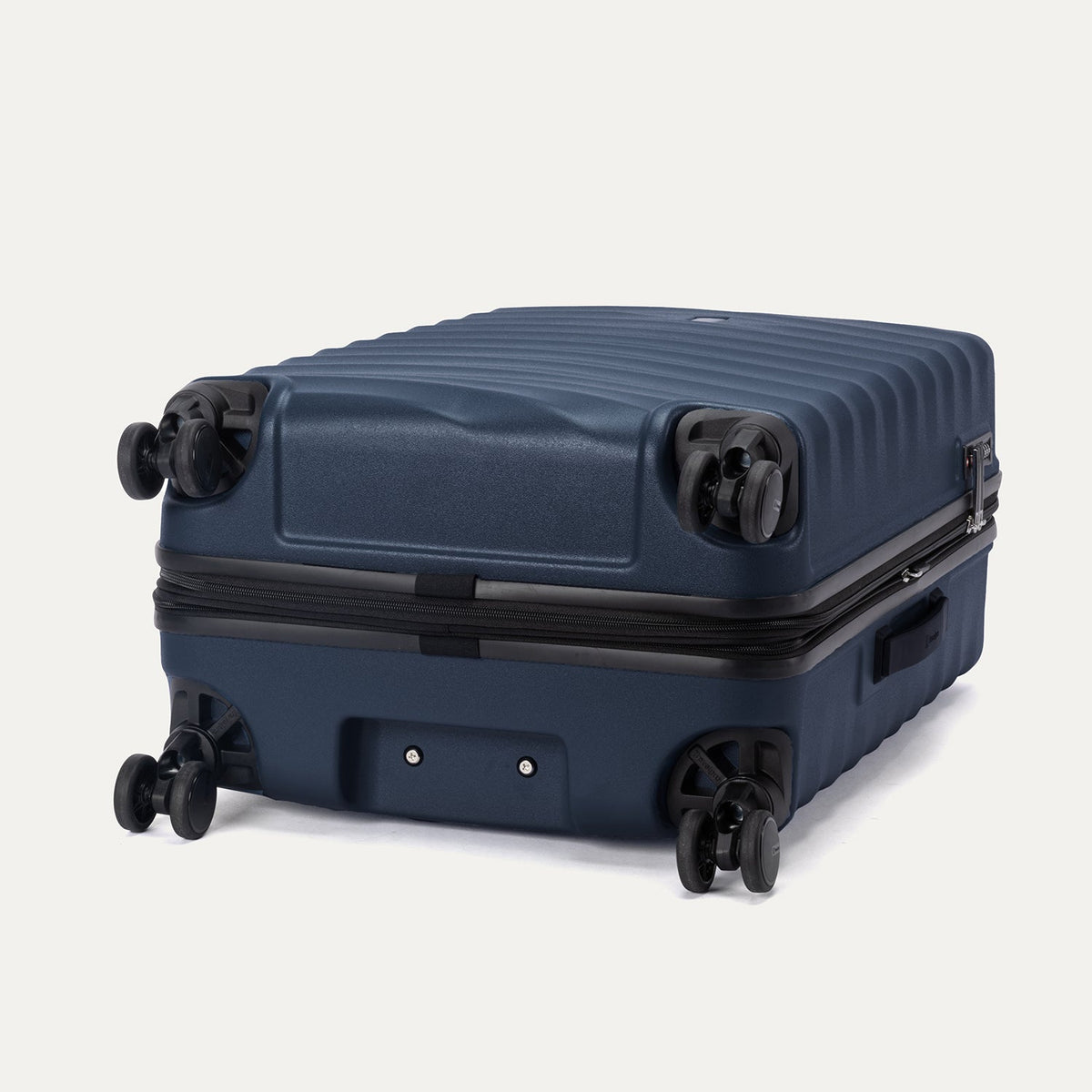 Travelpro Maxlite Air V2 Medium Check-In Hardside Spinner Luggage