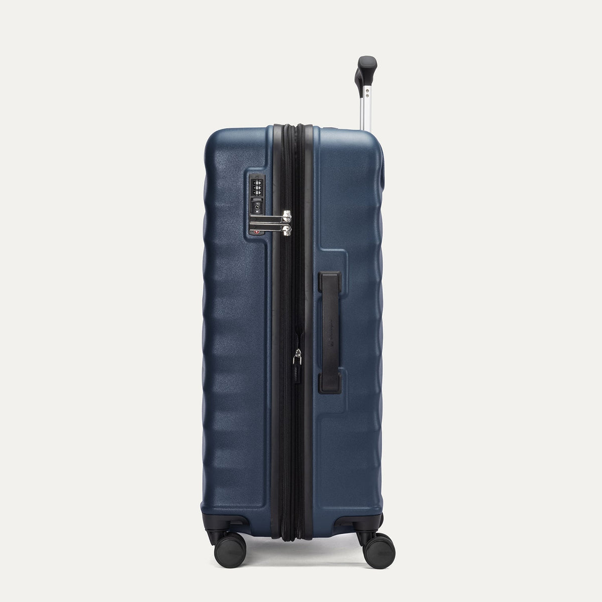 Travelpro Maxlite Air V2 Medium Check-In Hardside Spinner Luggage