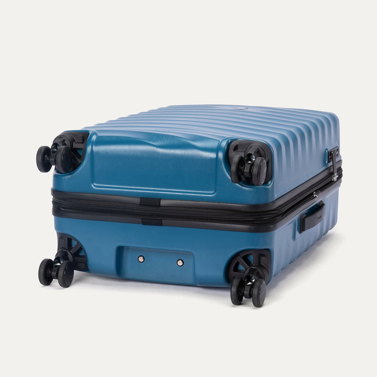 Travelpro Maxlite Air V2 Medium Check-In Hardside Spinner Luggage