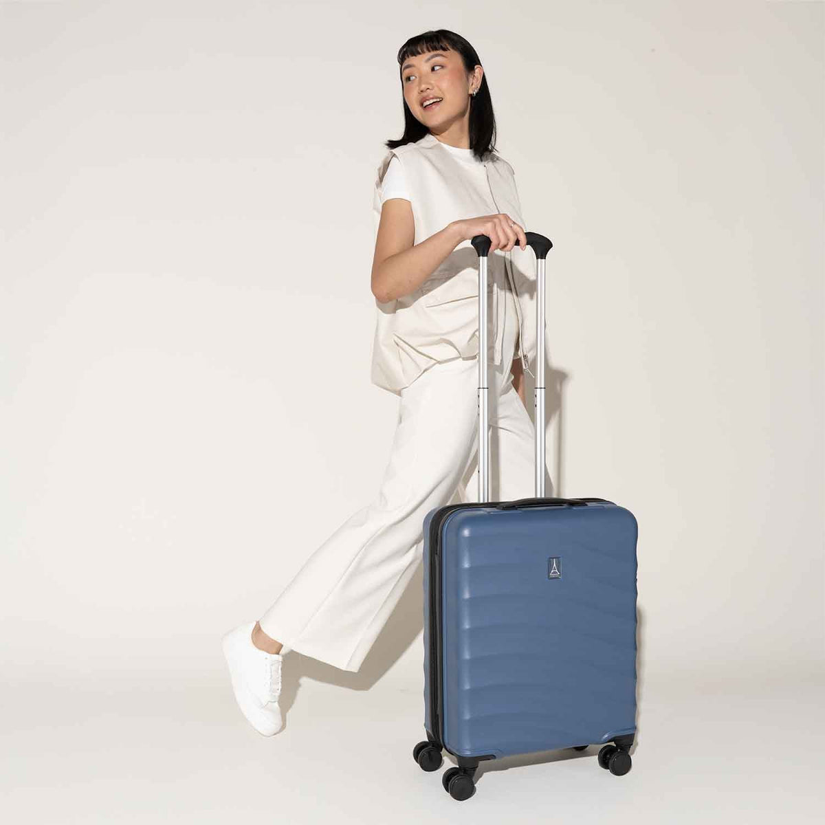 Travelpro Maxlite Air V2 International Carry-On Hardside Spinner Luggage