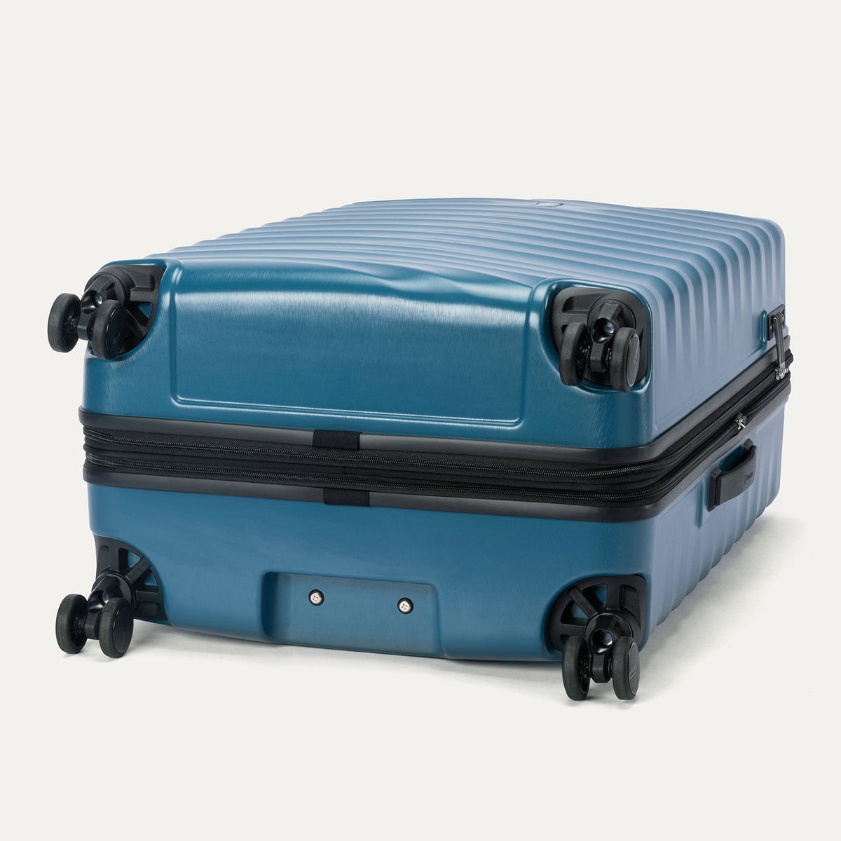 Travelpro Maxlite Air V2 Large Check-In Hardside Spinner Luggage