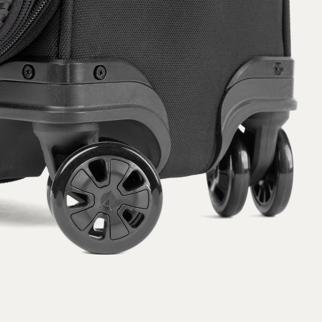 Travelpro Crew Classic Underseat Tote / Carry-On Luggage Set