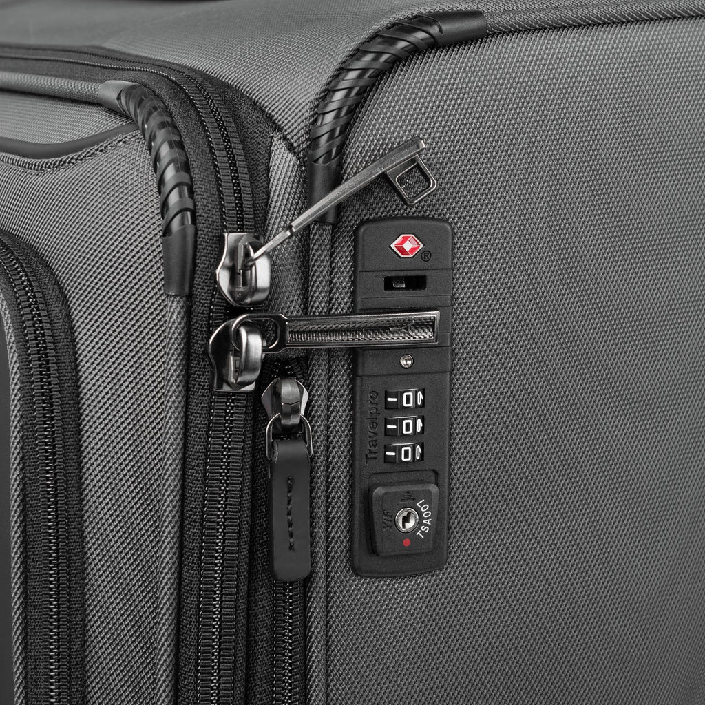 Travelpro Crew Classic Large Check-In Spinner Luggage