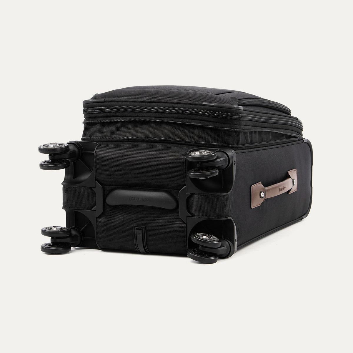Travelpro Platinum Elite Carry-On / Medium Check-In Luggage Set