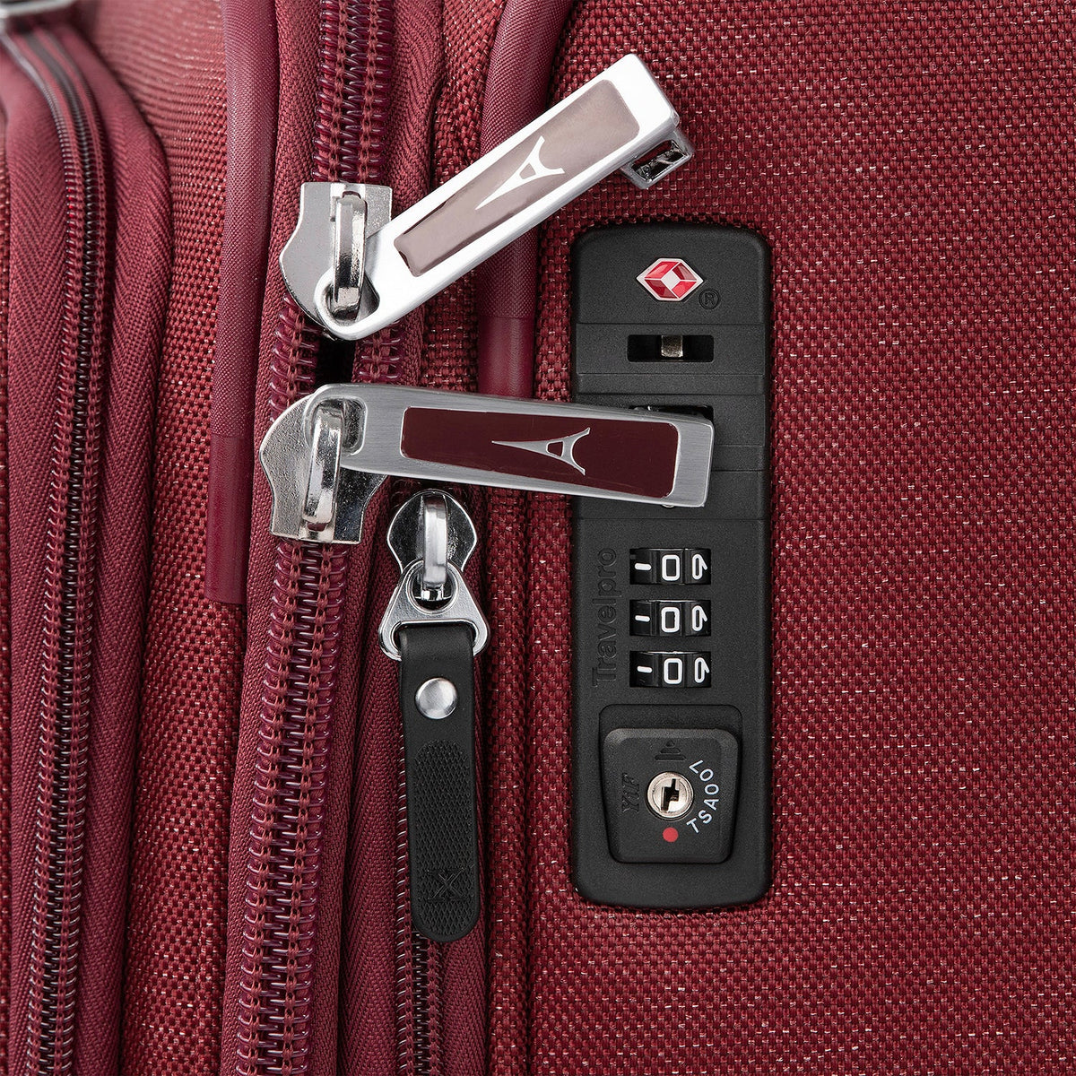Travelpro Platinum Elite Medium Check-In Spinner Luggage