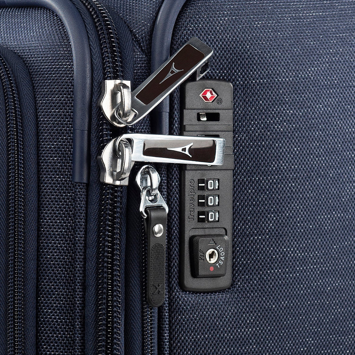 Travelpro Platinum Elite Medium Check-In Spinner Luggage