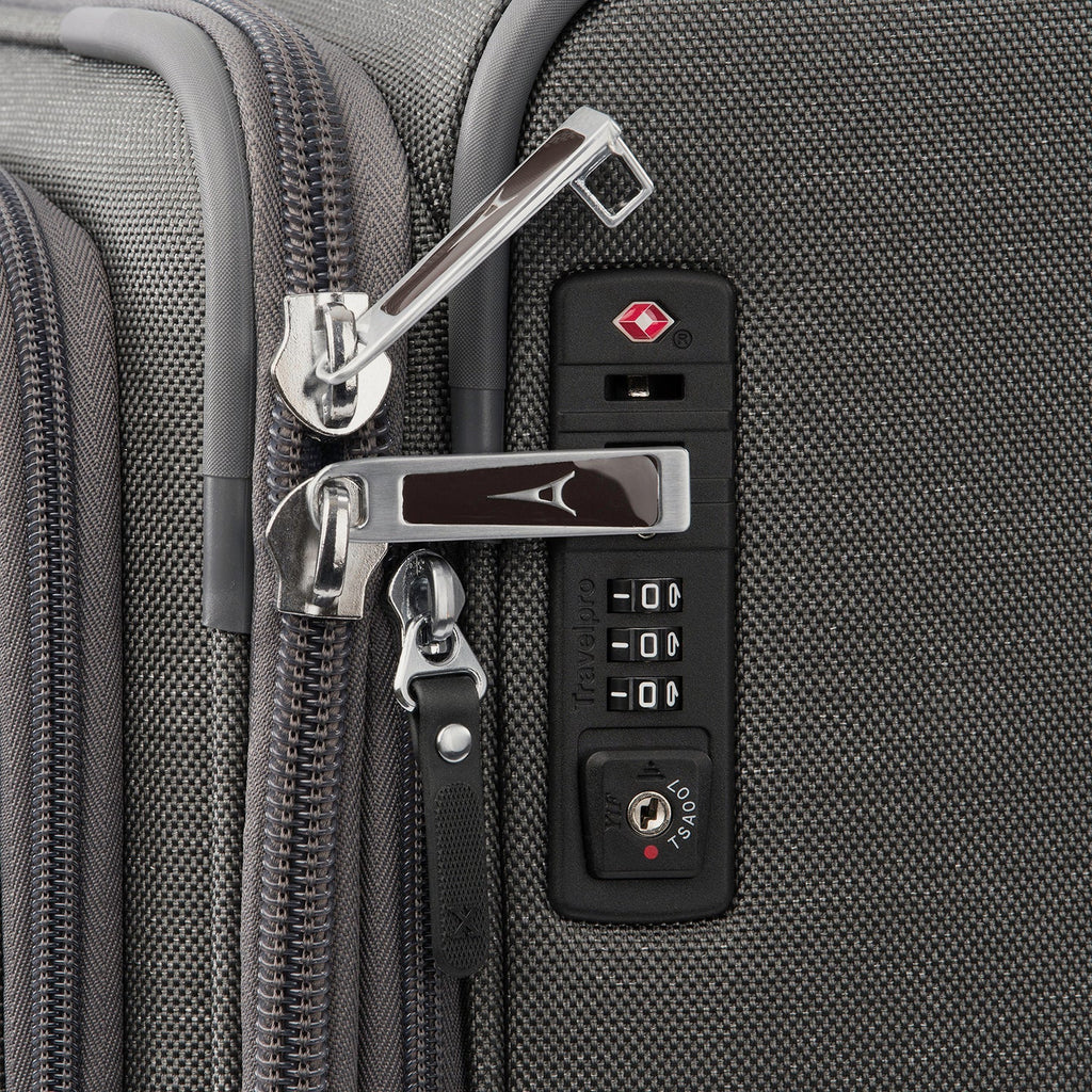 Travelpro Platinum Elite Large Check-In Spinner Luggage