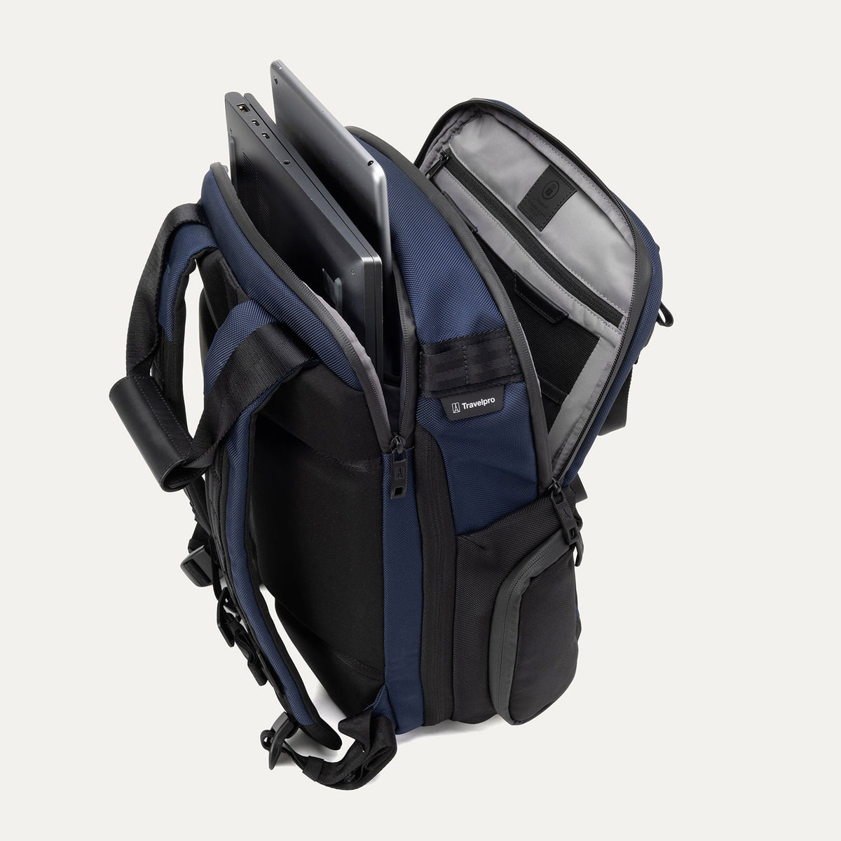Travelpro Altitude Medium Expandable Laptop Backpack 25-30L - Final Sale