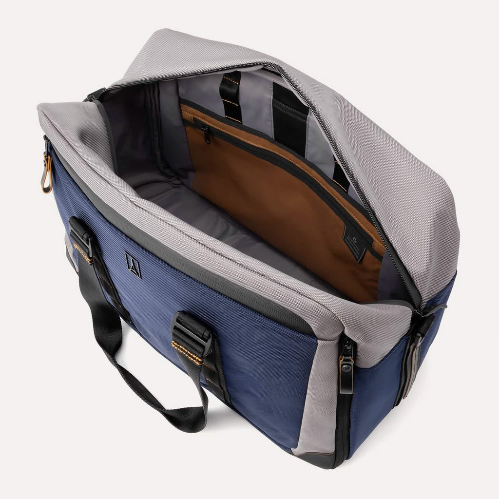 Travelpro Altitude Double Expansion Duffel