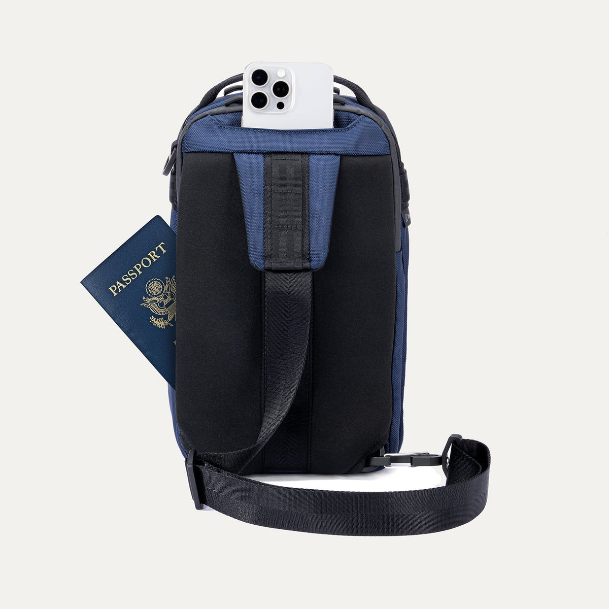 Travelpro Altitude Crossbody 6L