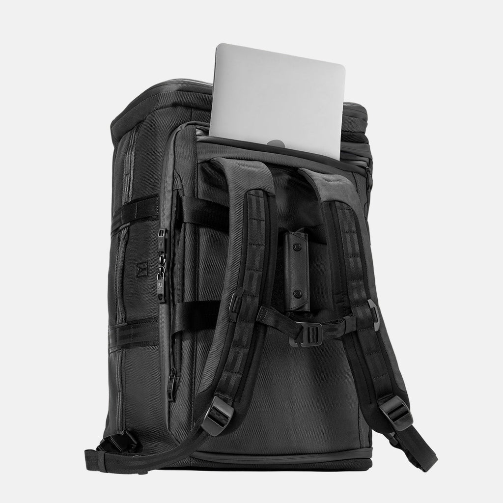 Travelpro Altitude Convertible Duffel / Backpack