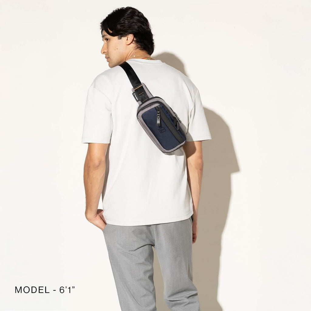 Travelpro Altitude Sling 2L - Stellar Navy / Grey