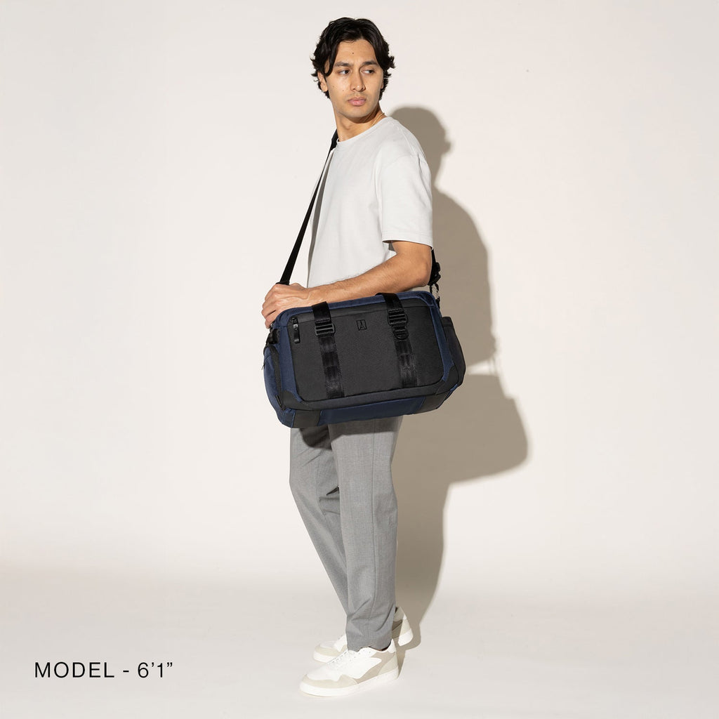 Travelpro Altitude Day-to-Day Duffel - Stellar Grey