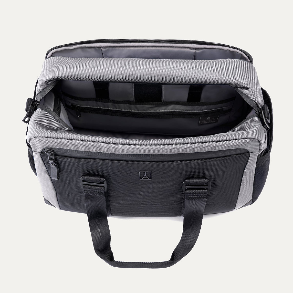 Travelpro Altitude Day-to-Day Duffel