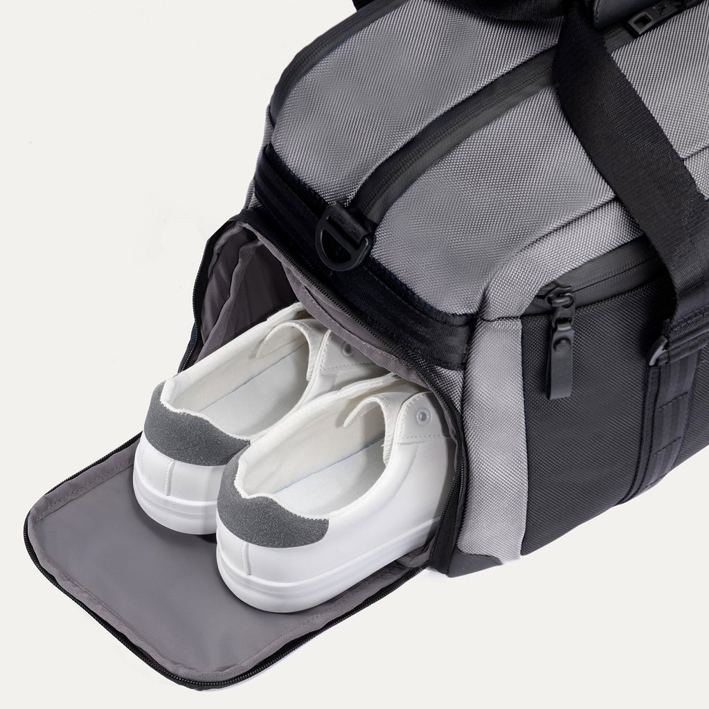 Travelpro Altitude Day-to-Day Duffel - Stellar Grey