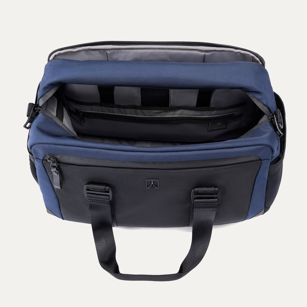 Travelpro Altitude Day-to-Day Duffel