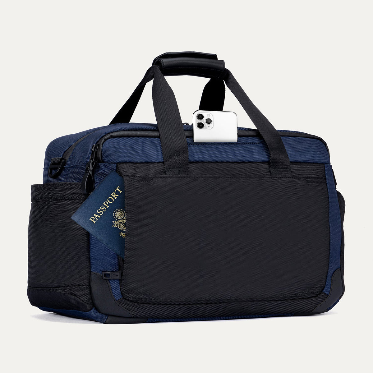 Travelpro Altitude Day-to-Day Duffel