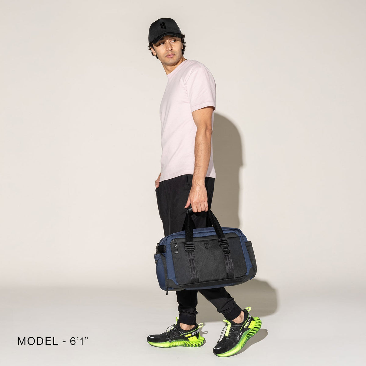 Travelpro Altitude Day-to-Day Duffel