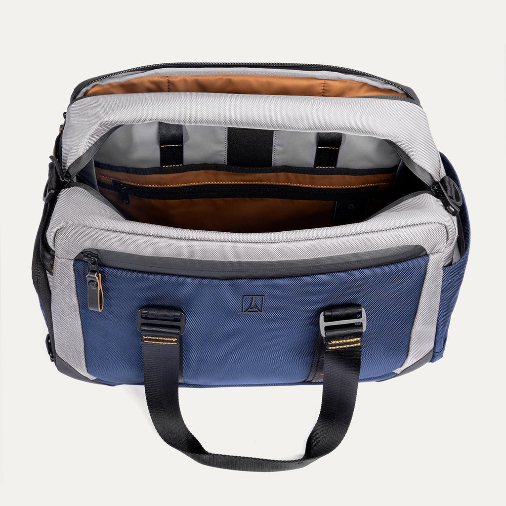 Travelpro Altitude Day-to-Day Duffel - Stellar Grey