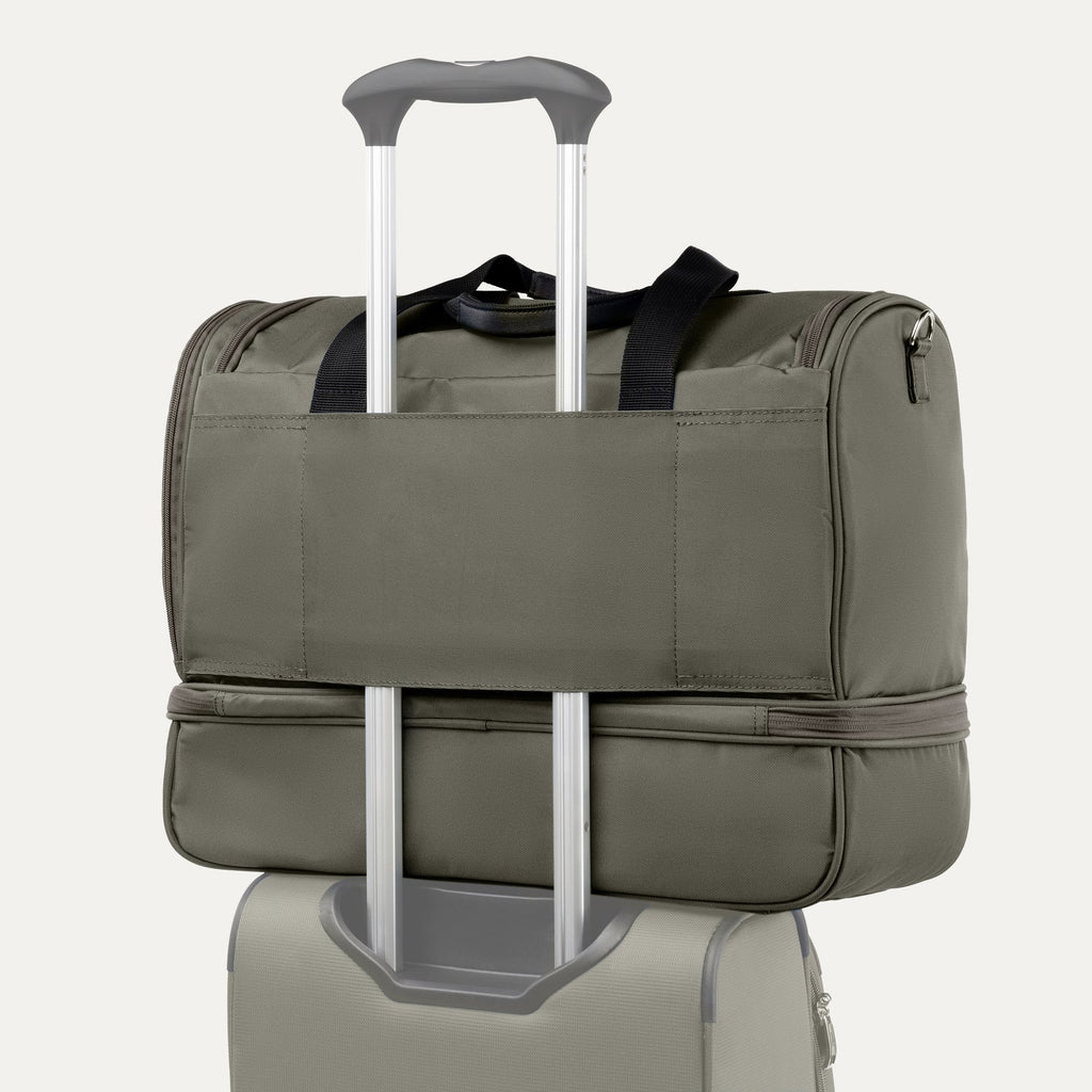 Travelpro Maxlite 5 Weekender Bag / Medium Check-In Luggage Set