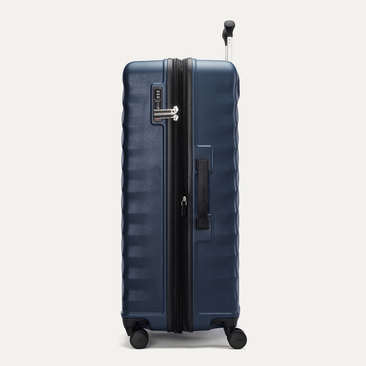 Travelpro Maxlite Air V2 Carry-On / Medium / Large Luggage Set