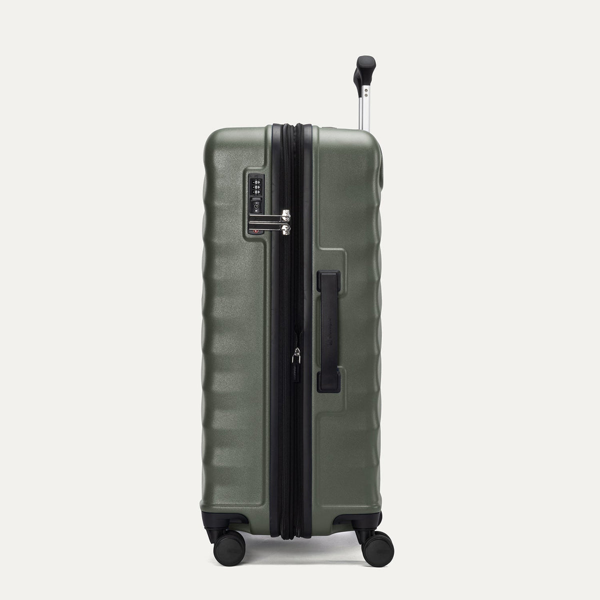Travelpro Maxlite Air V2 Carry-On / Medium / Large Luggage Set