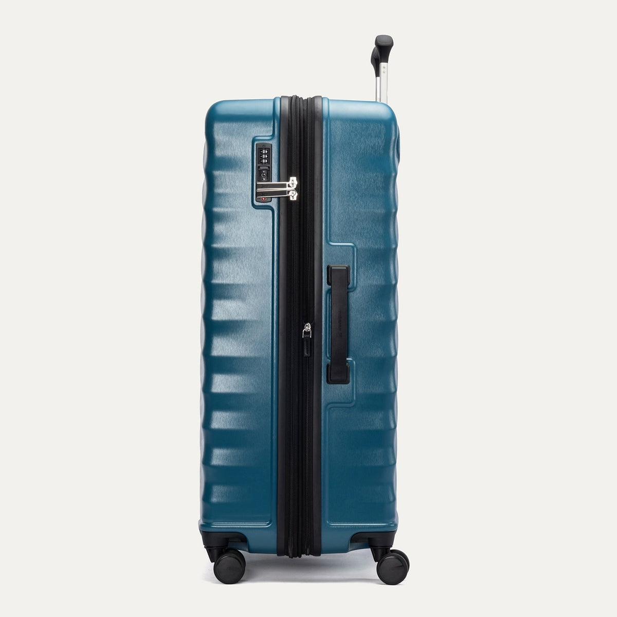 Travelpro Maxlite Air V2 Carry-On / Medium / Large Luggage Set