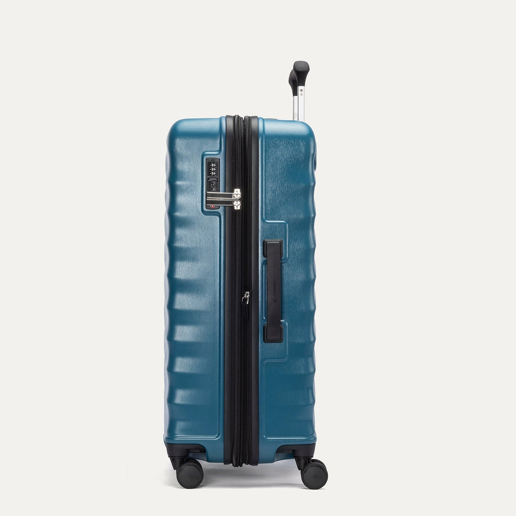 Travelpro Maxlite Air V2 Carry-On / Medium / Large Luggage Set