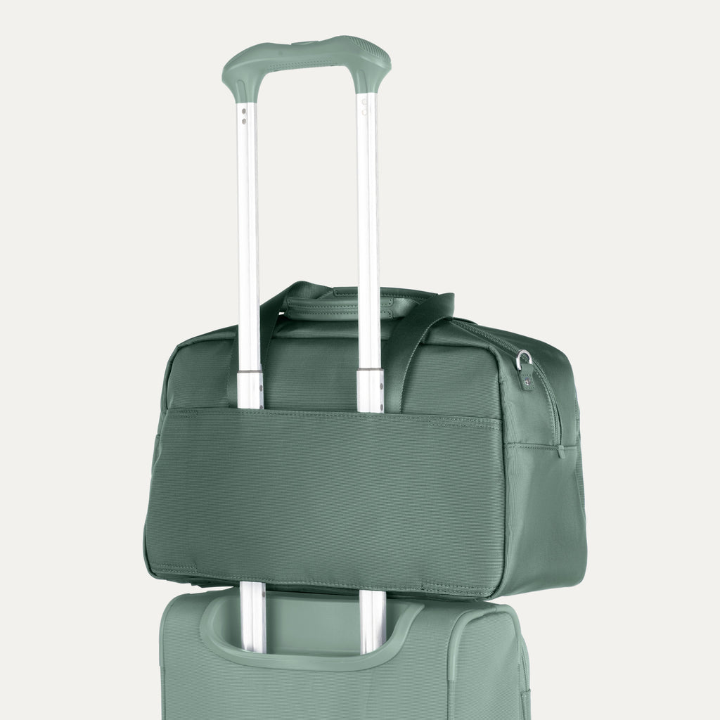 Travelpro Frequent Flyer - VersaPack+ Underseat Tote / Carry-On Luggage Set
