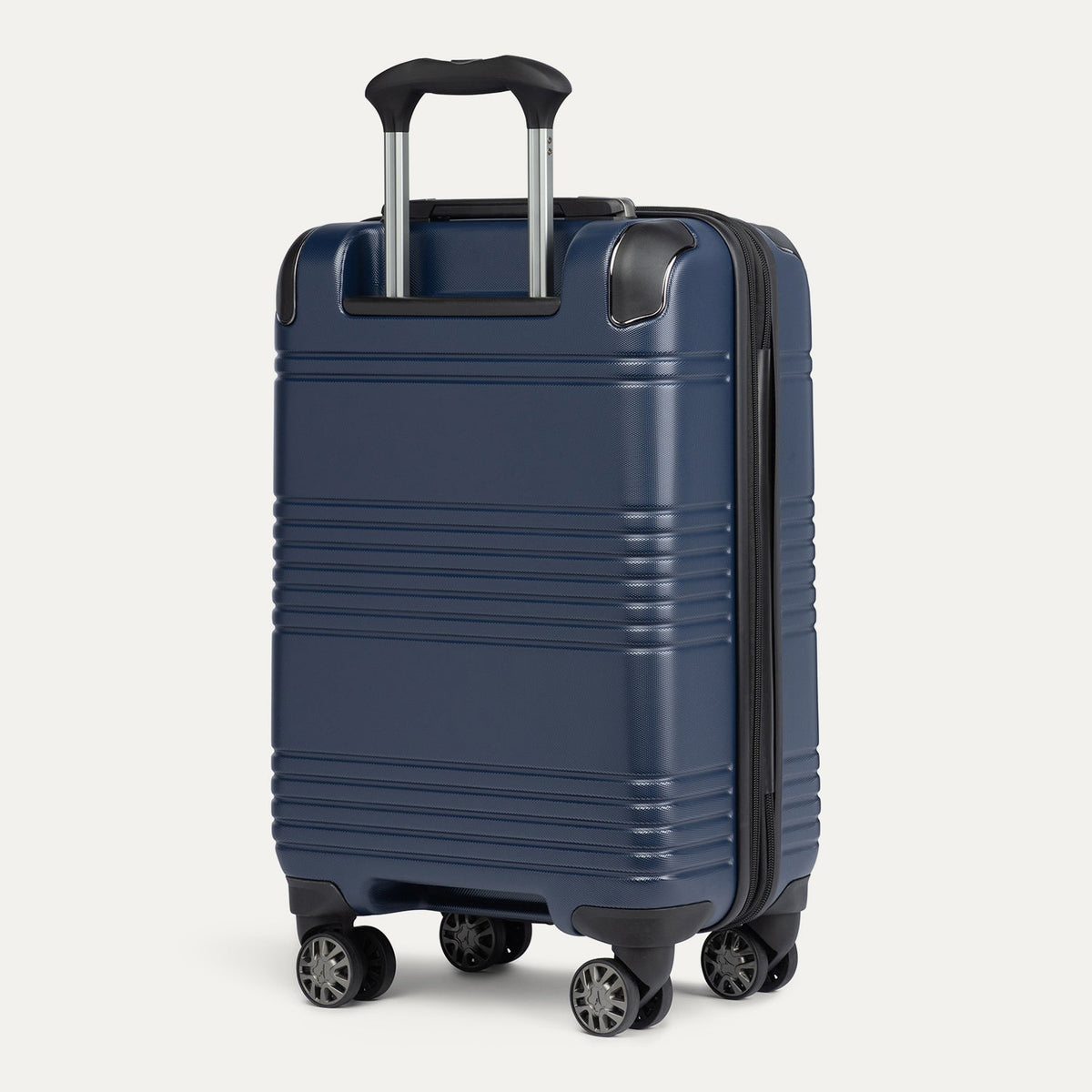 Travelpro Roundtrip Carry-On / Medium Check-In Hardside Luggage Set