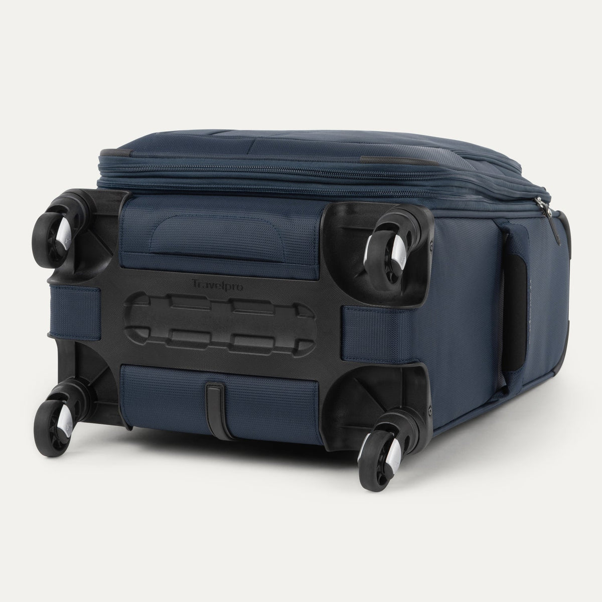 Travelpro Maxlite 5 Carry-On / Medium / Large Luggage Set