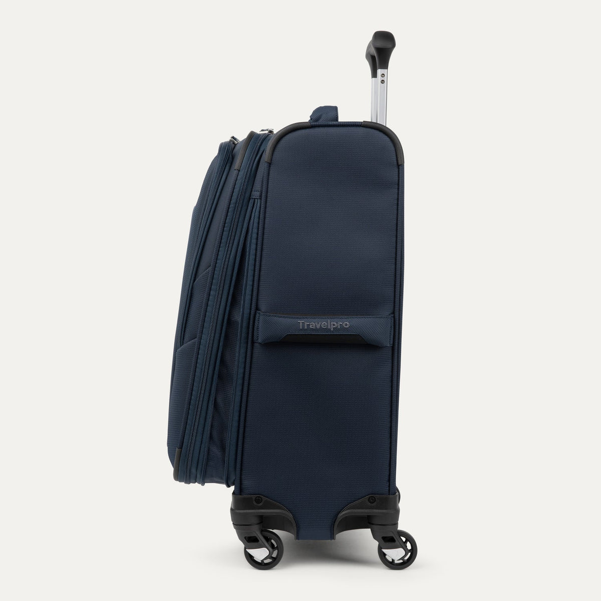 Travelpro Maxlite 5 Carry-On / Medium / Large Luggage Set