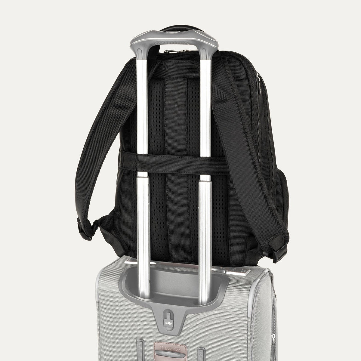 Travelpro Business Trip Essentials - Platinum Elite Backpack / Carry-On / Medium Check-In Luggage Set