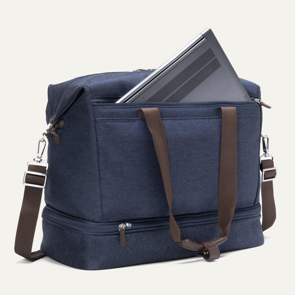Travelpro Platinum Elite Drop-Bottom Weekender