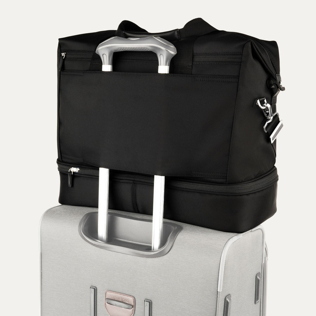 Travelpro On the Move - Platinum Elite Weekender Bag / Medium Check-In Luggage Set